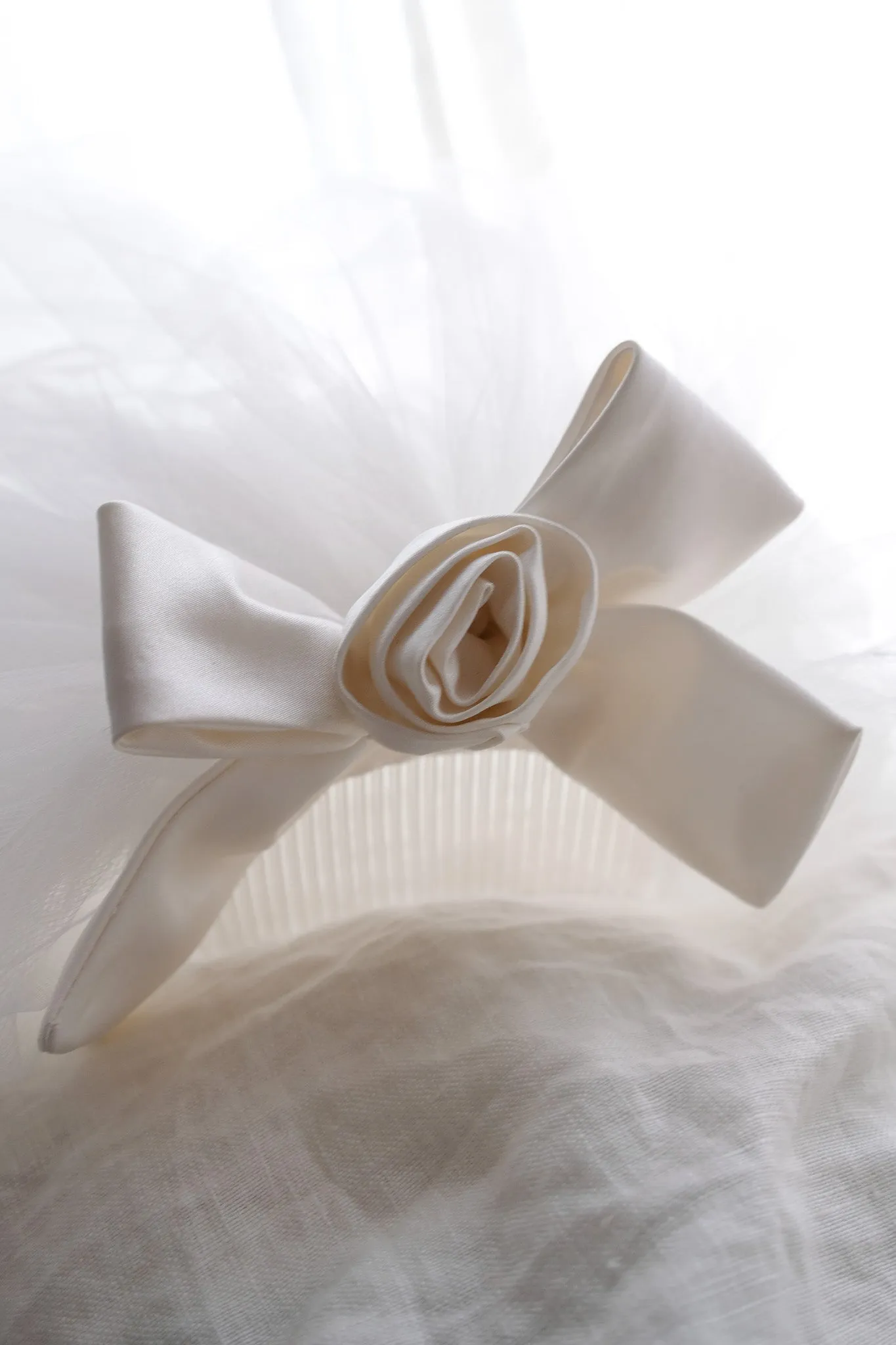 Adorable Vintage Bow Wedding Veil / OS