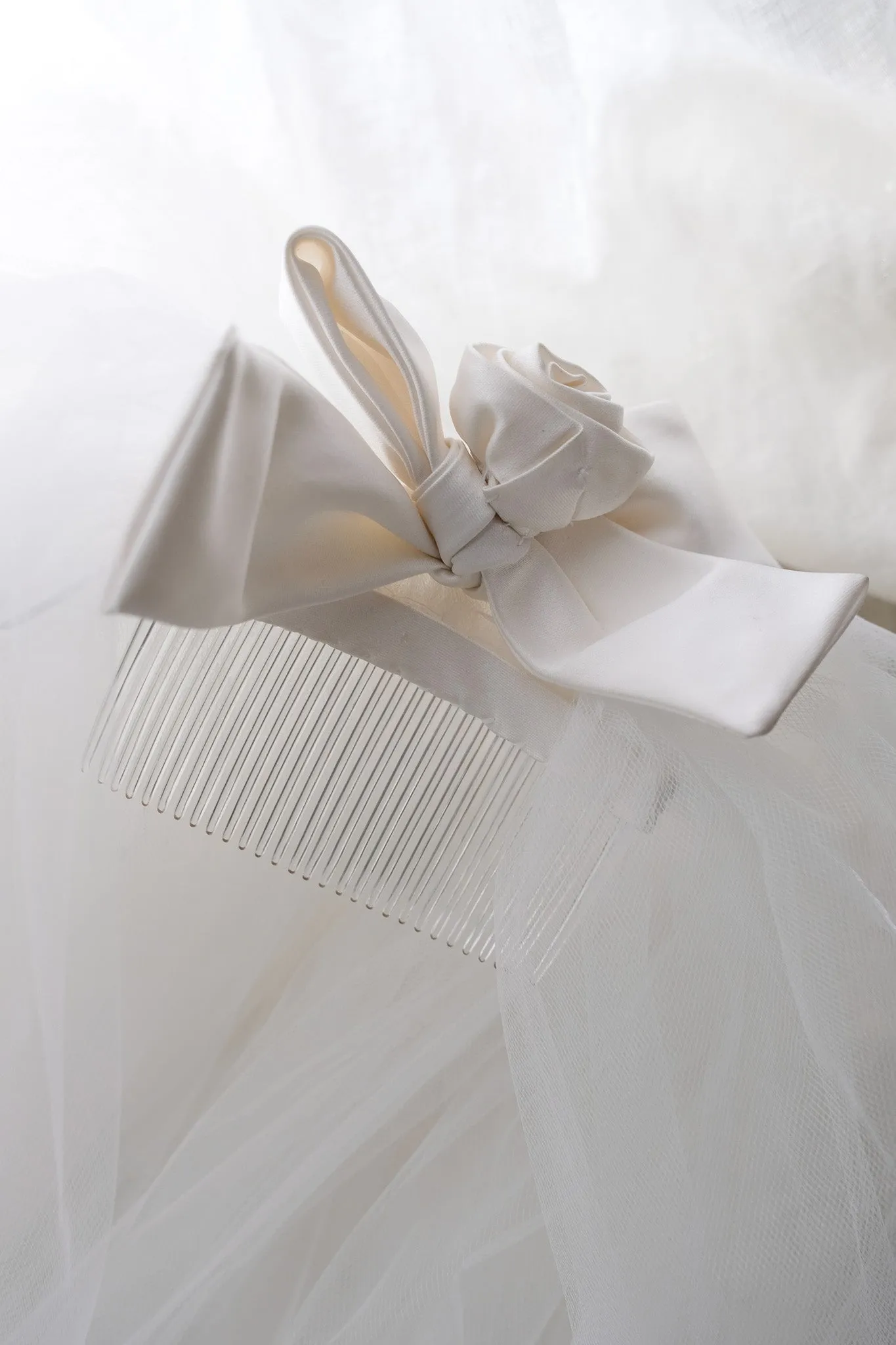 Adorable Vintage Bow Wedding Veil / OS