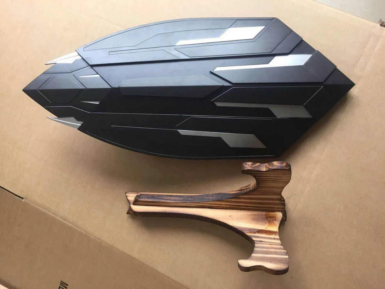 Captain America 1:1 Metal Fully Automated Wakandan Shield from Avengers Infinity War